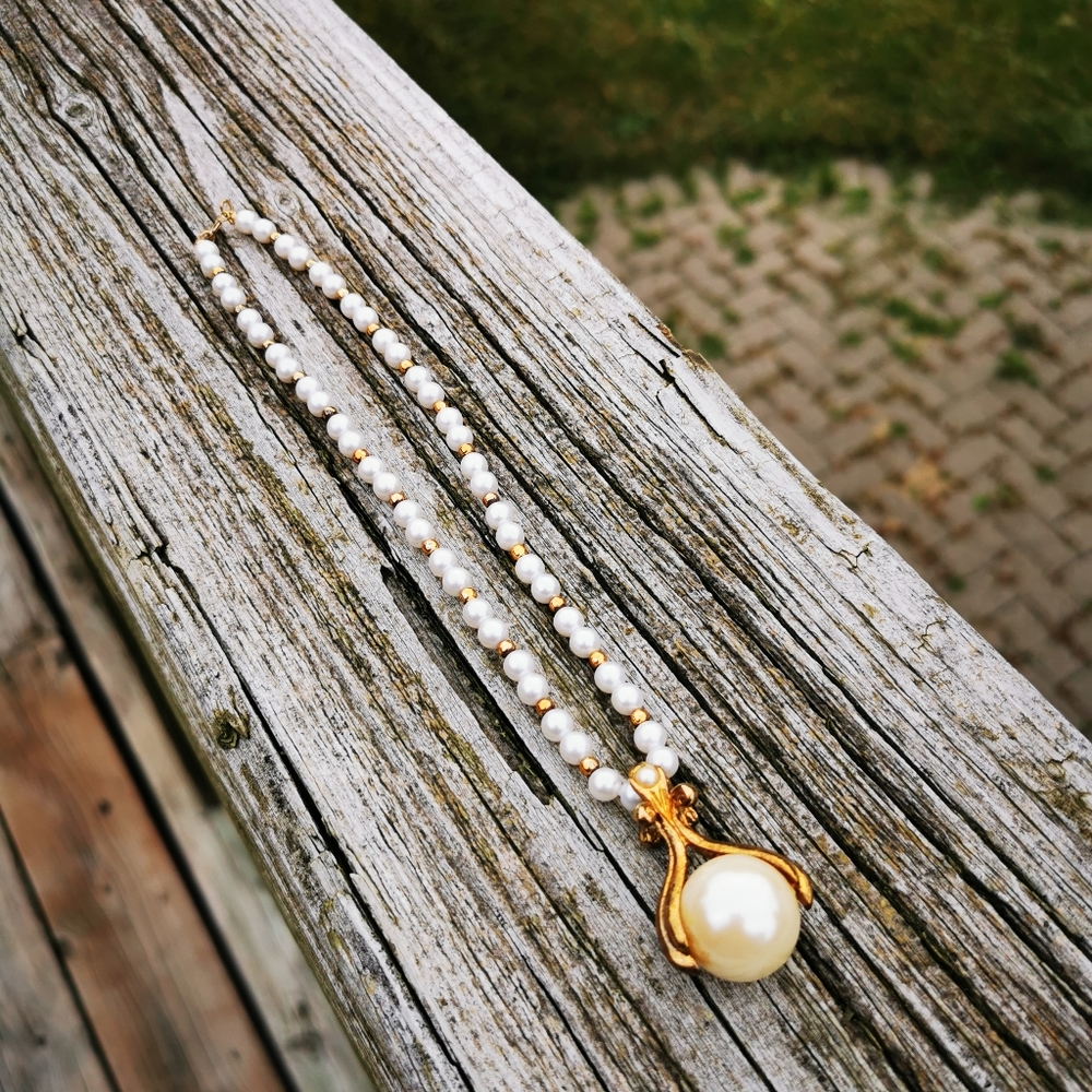 Vintage Faux Pearl and Gold Tone Necklace with Pearl Enhancer Pendant